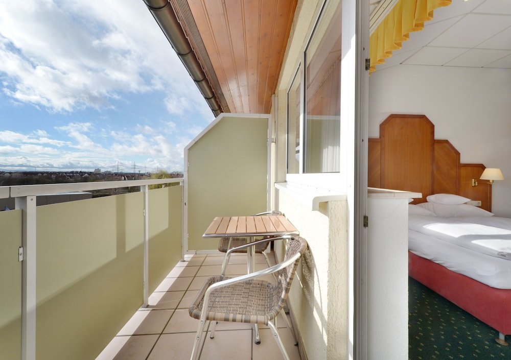 Двухместный номер Comfort с балконом Hotel Engelhorn