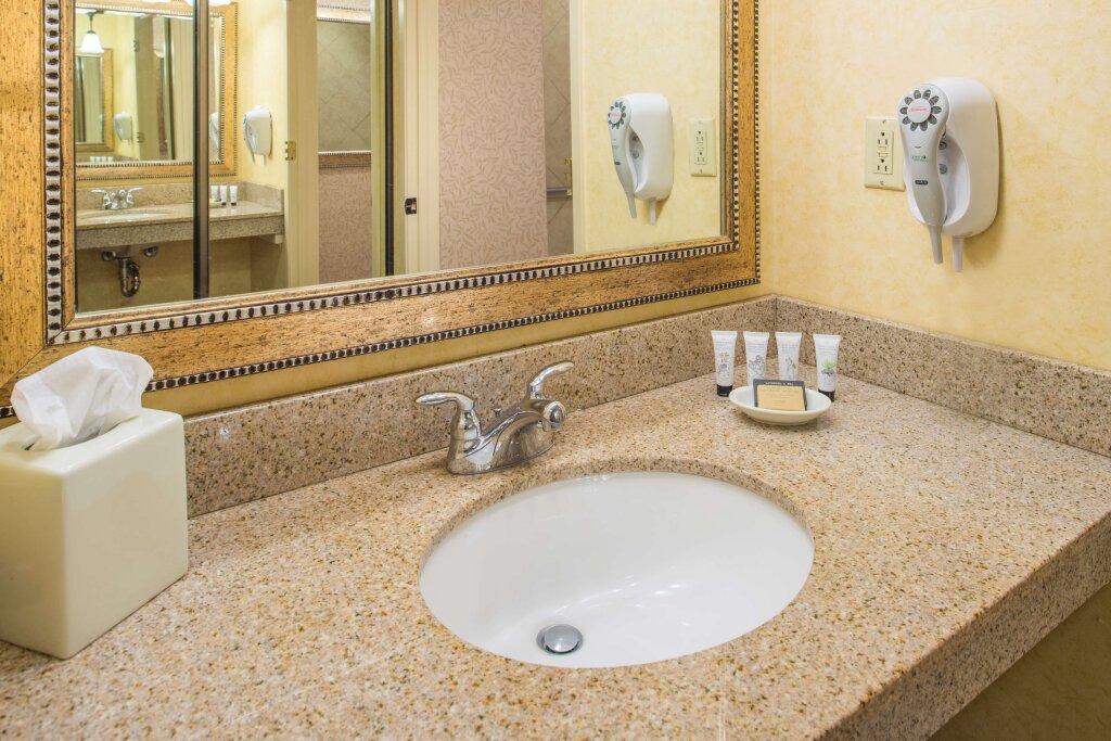 Standard double chambre avec balcon Red Lion Hotel Pasco Airport & Conference Center
