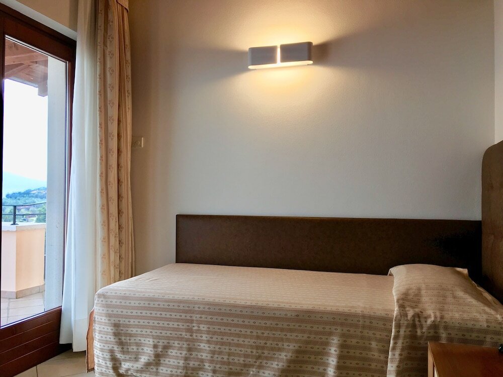 Standard Single room with balcony and with lake view Villa Belvedere Hotel