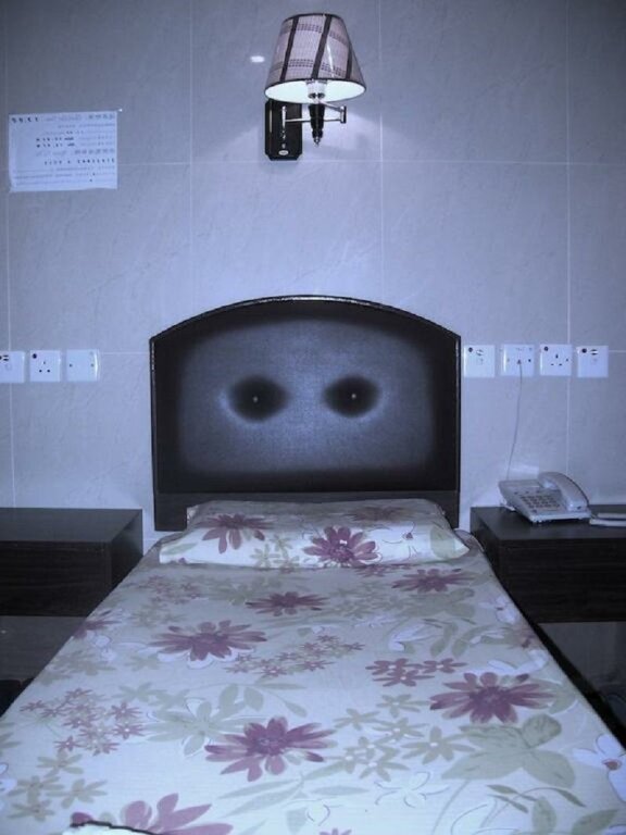 Bed in Dorm Kowloon YOUTH Village Tsim Sha Tsui 九龙青年公寓
