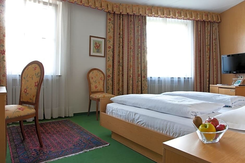 Standard Zimmer Hotel Grüner Baum