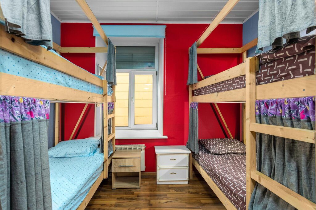 Cama en dormitorio compartido (dormitorio compartido femenino) Teplo severnoi stolitsi Hostel