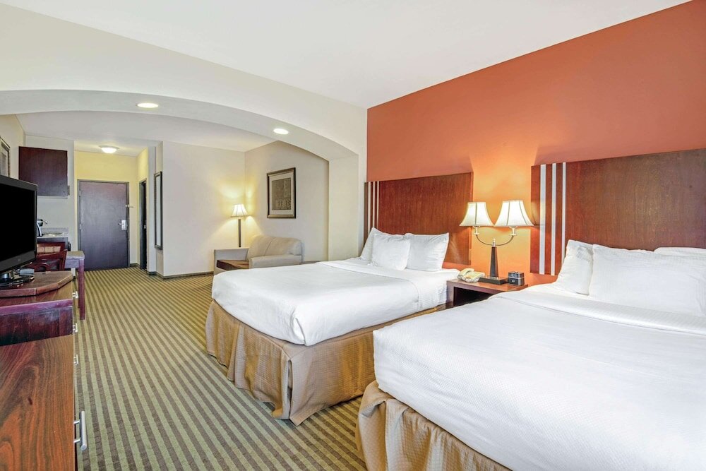 Suite La Quinta Inn & Suites by Wyndham Woodward