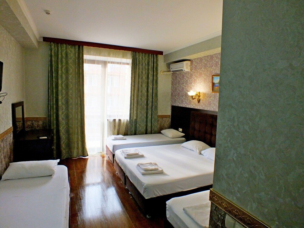 Deluxe Zimmer Leonidas Hotel