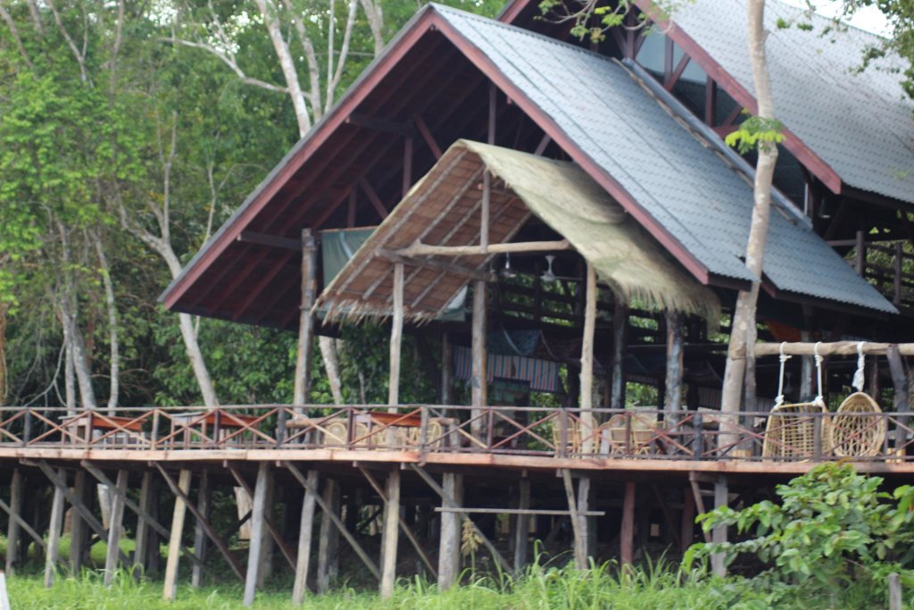 Кровать в общем номере Borneo Natural Sukau Bilit Resort