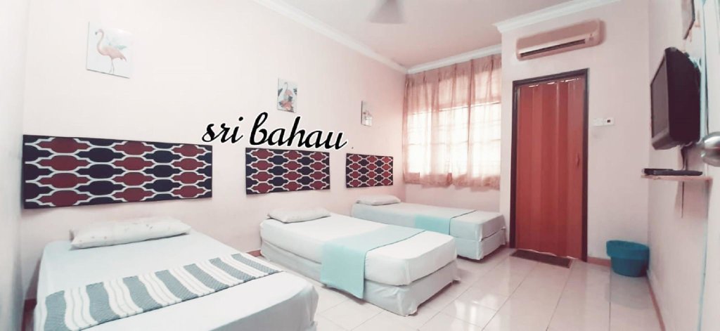 Standard triple chambre Hotel Sri Bahau