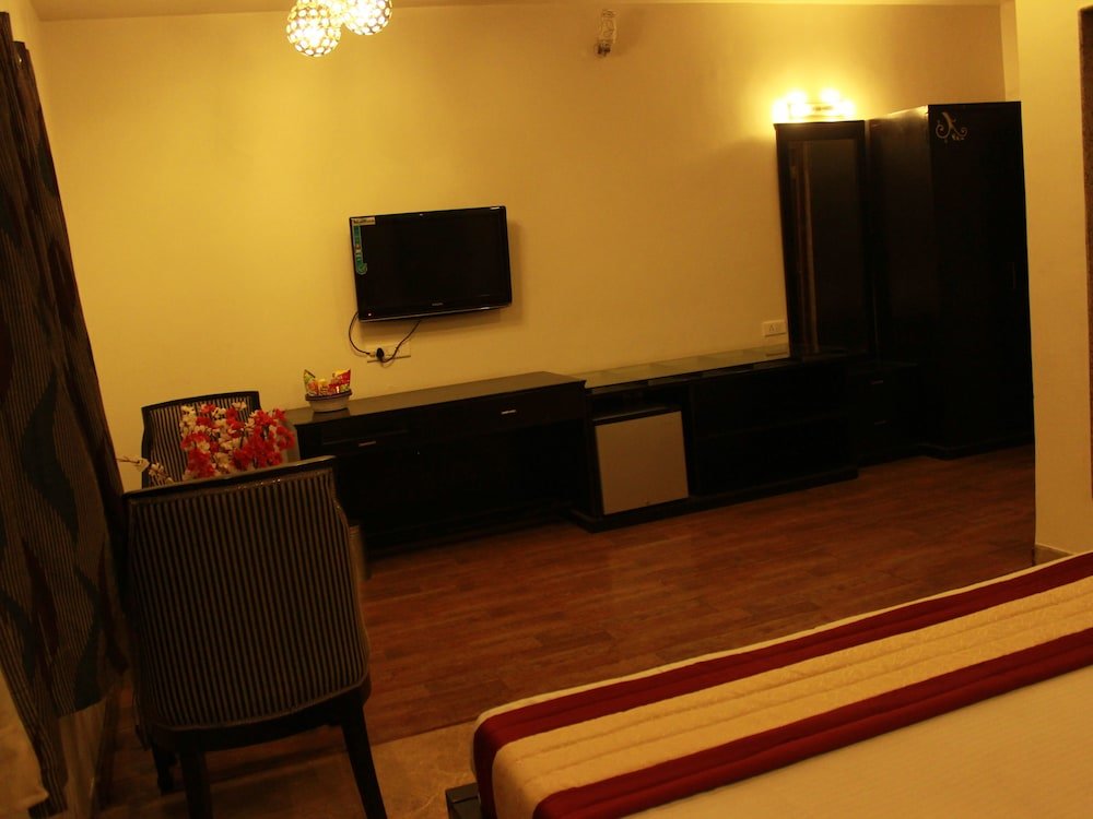 Номер Luxury Hotel Dev Residency, 350 Meters from Nakki Lake