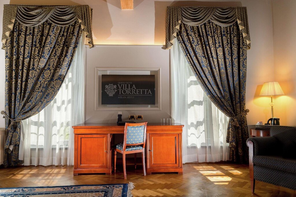 Полулюкс Grand Hotel Villa Torretta, Curio Collection by Hilton
