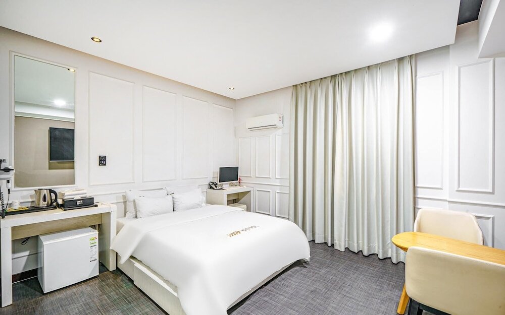 Superior room Gwangju Hanam MVP Business Hotel