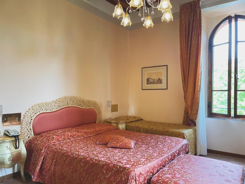 Трёхместный номер Standard Hotel Villa Il Patriarca