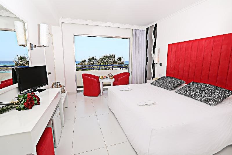 Standard Einzel Zimmer mit eingeschränktem Meerblick Dome Beach Marina Hotel & Resort