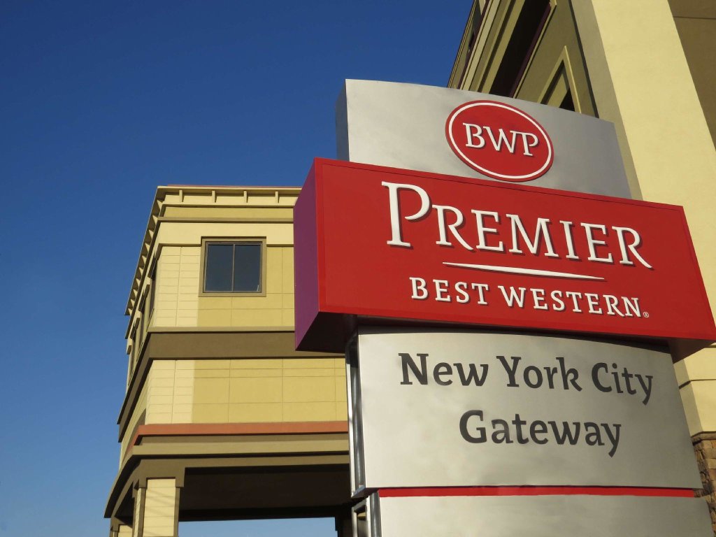 Номер Executive Best Western Premier NYC Gateway Hotel