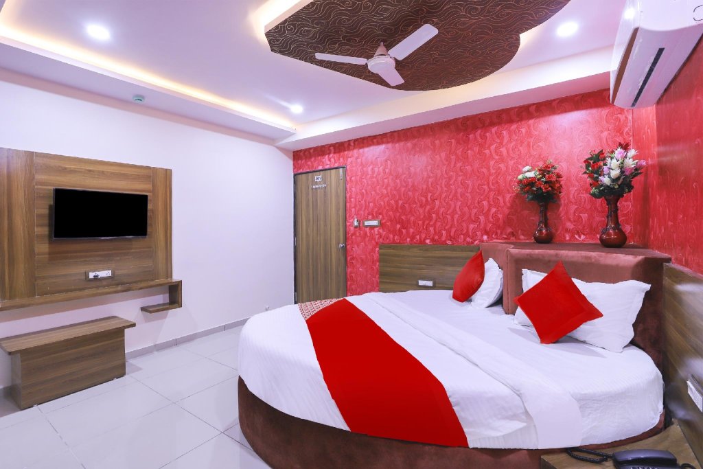 Standard Suite Hotel Shree Pashupati Regency
