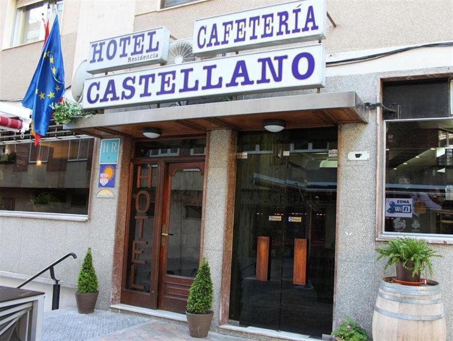 Трёхместный номер Standard Hotel Residencia Castellano I