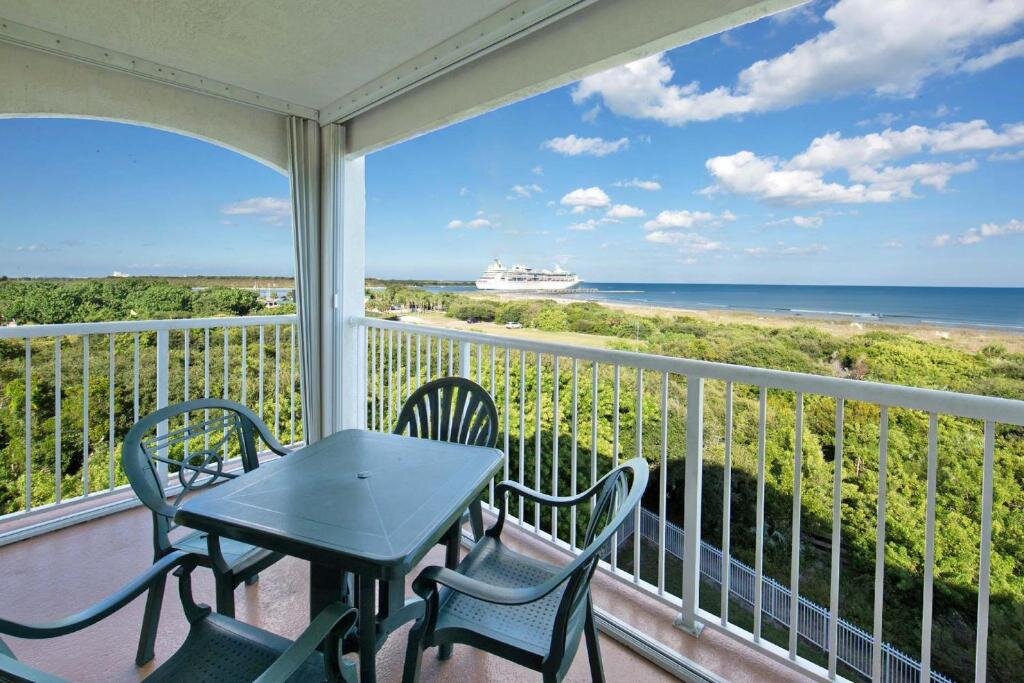 Апартаменты Cape Canaveral Beach Resort