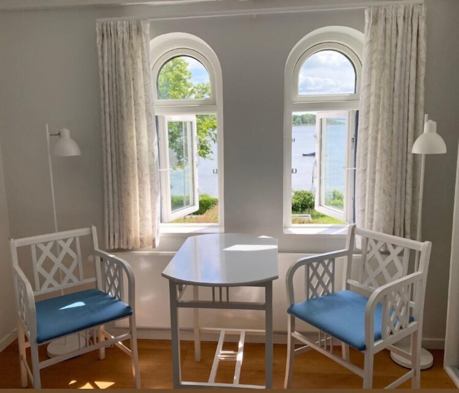 Двухместный номер Standard с красивым видом из окна Troense Bed and Breakfast by the sea