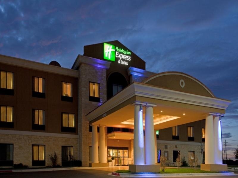 Люкс Holiday Inn Express Hotel & Suites Amarillo South, an IHG Hotel