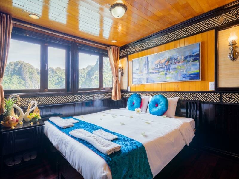 Standard Double room Swan Boutique Cruises