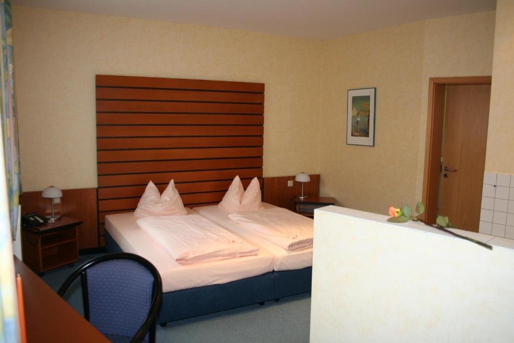 Standard Zimmer Hotel Stadt Püttlingen