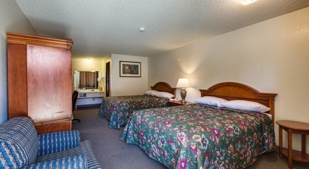 Standard Double room Anchor Inn Motel by Loyalty