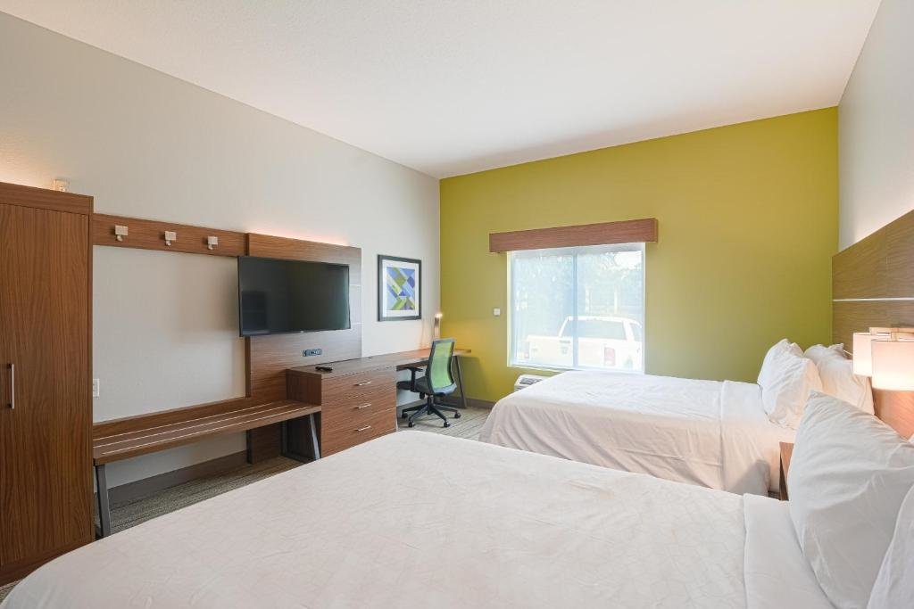 Andere Holiday Inn Express Hotel & Suites Tampa-USF-Busch Gardens, an IHG Hotel