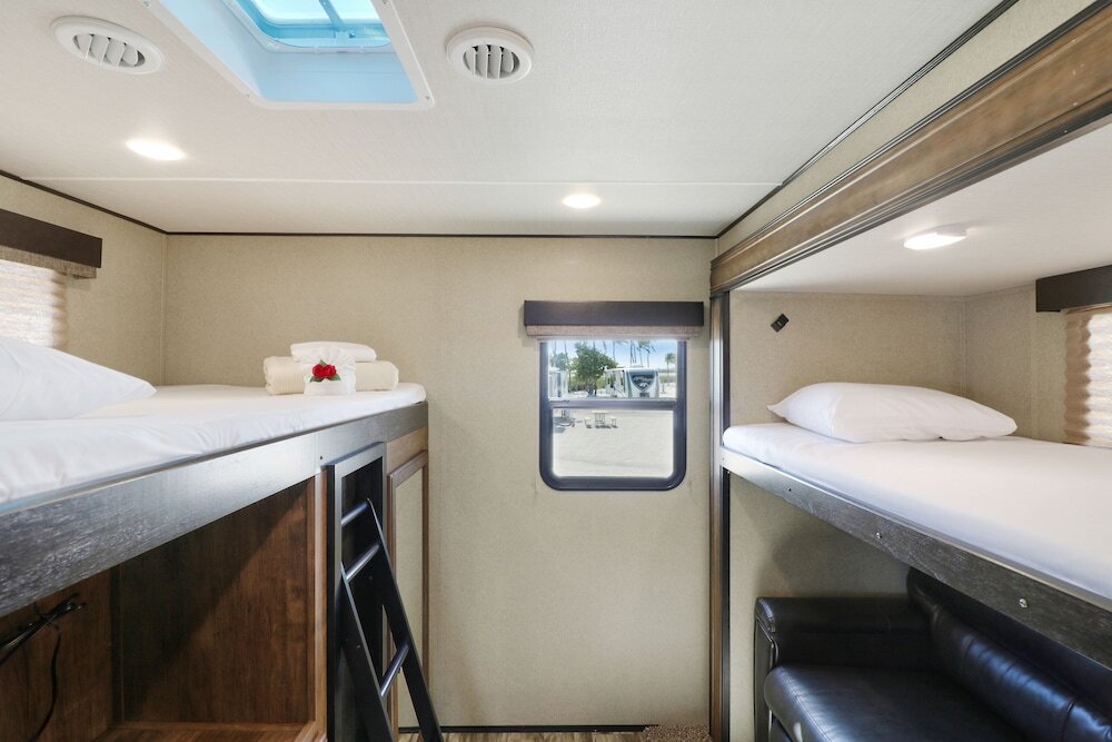 Номер Standard с 2 комнатами Sunshine Key RV Resort & Marina