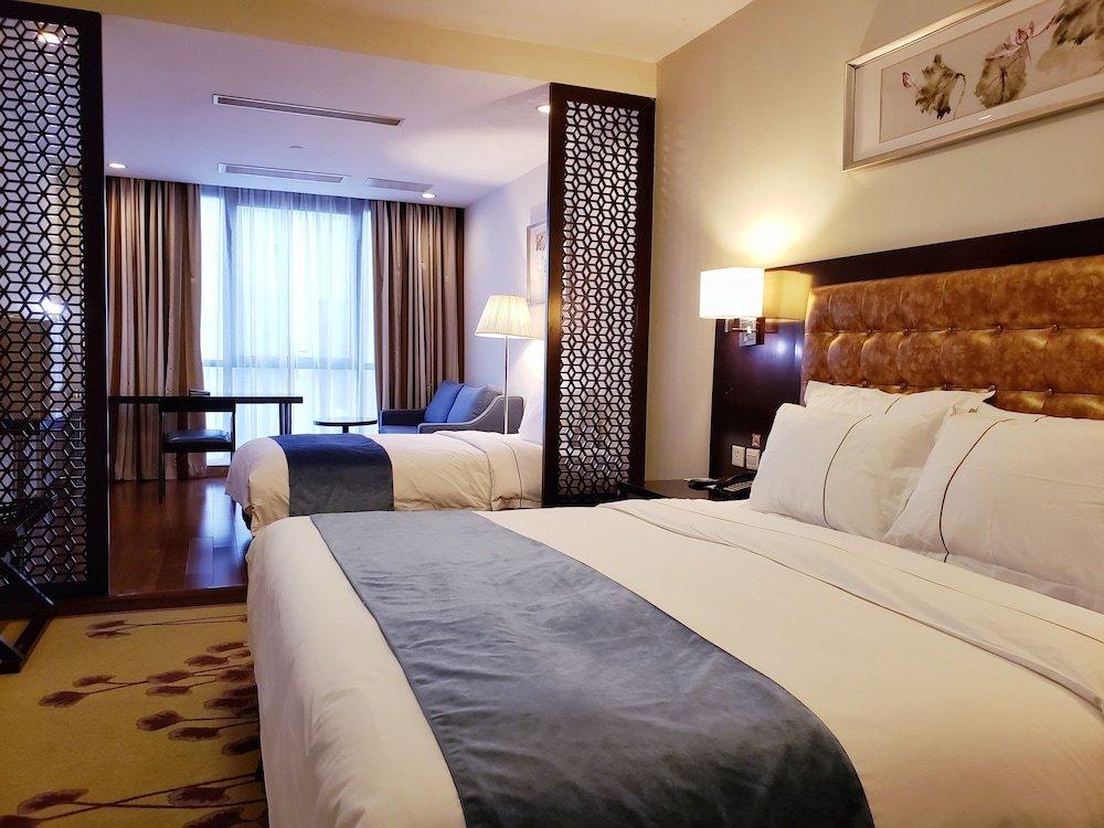 Deluxe room Benjoy Hotel - Jinqiao Branch