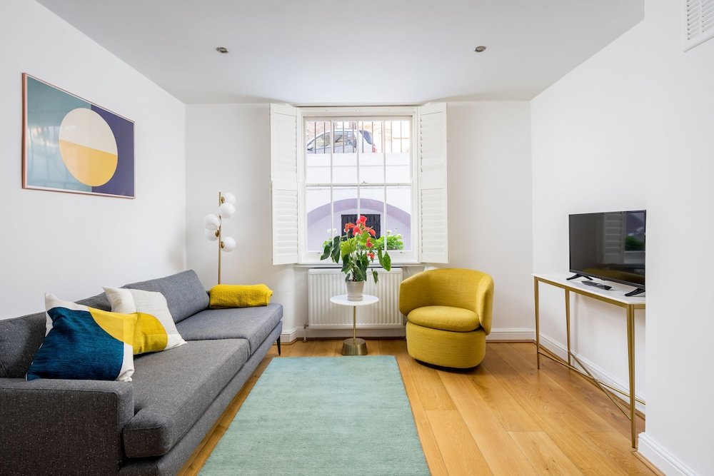 Apartment Altido Chic & Modern 2-Bed Flat W/ Patio In Pimlico