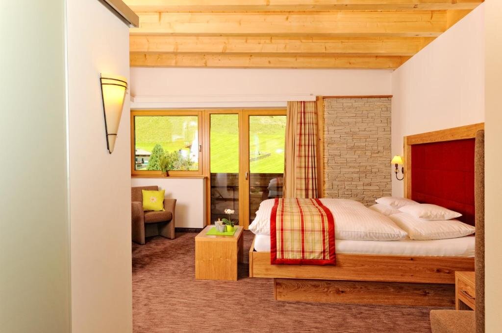 Deluxe double chambre avec balcon et Vue montagne Hotel Barbarahof Saalbach