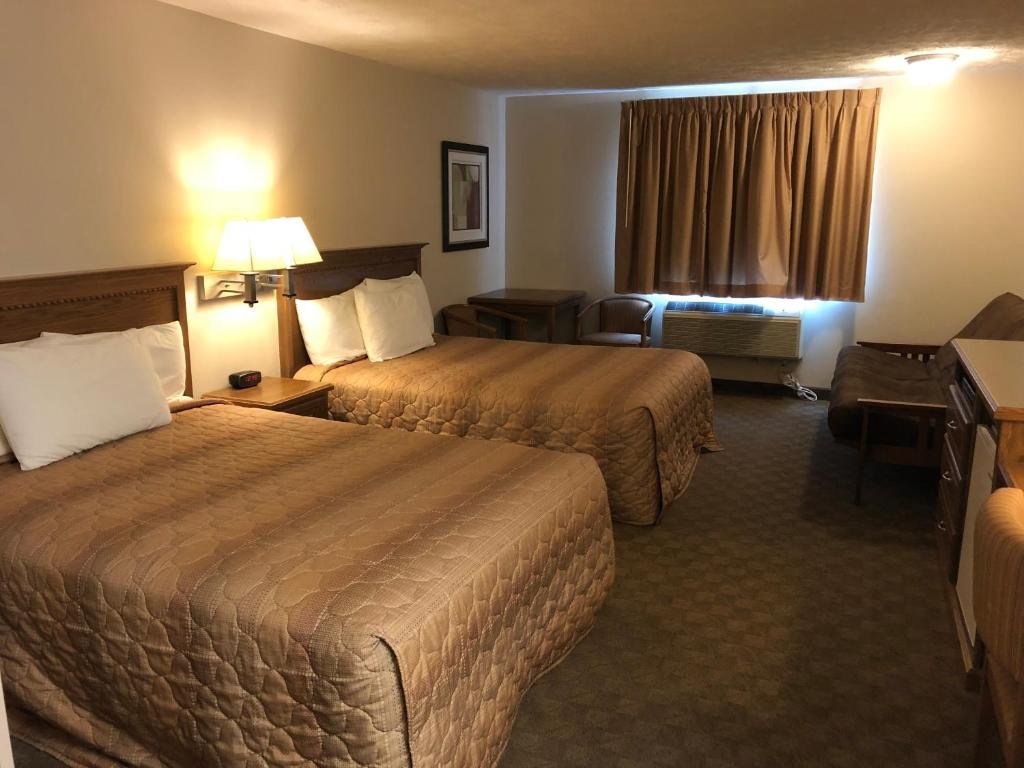 Doppel Suite Shenandoah Inn & Suites