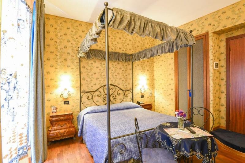 Standard Double room Residenza Ave Roma