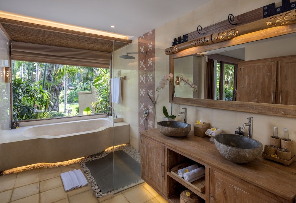 Deluxe Villa mit Balkon The Sankara Resort by Pramana - CHSE Certified