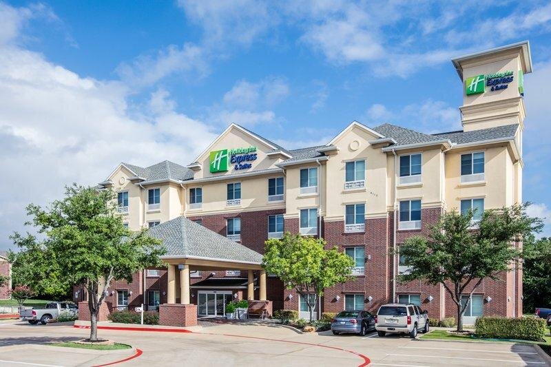 Suite Holiday Inn Express Hotel & Suites Dallas