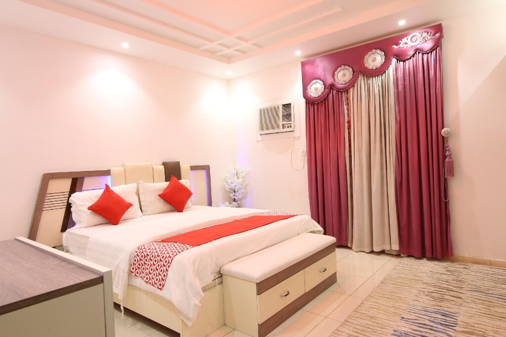 Апартаменты с 2 комнатами OYO 594 Taj Lamar Furnished Apartments