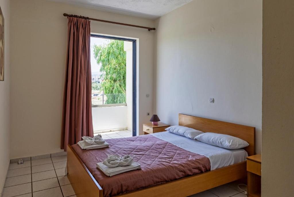 2 Bedrooms Apartment Cretan Sun
