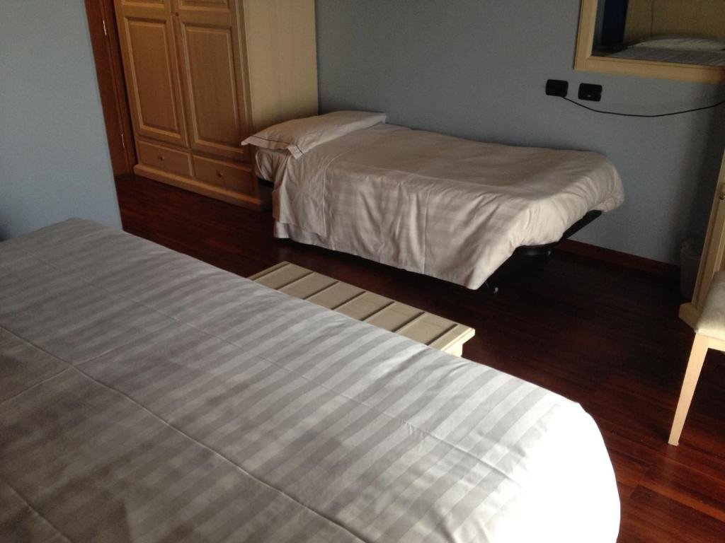 Трёхместный номер Standard Hotel Ristorante Vecchia Riva