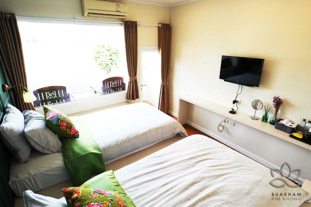 Deluxe Double room with river view Buakham Rim Khong บัวคำริมโขง