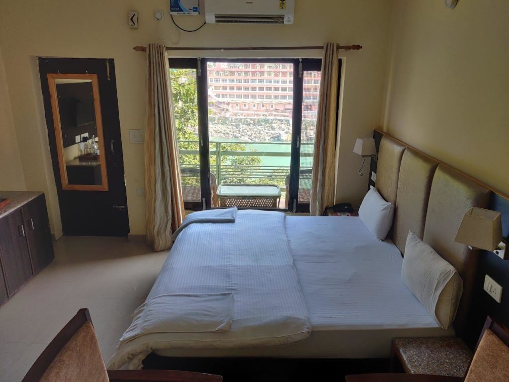 Трёхместный номер Deluxe с балконом Kunwar Residency