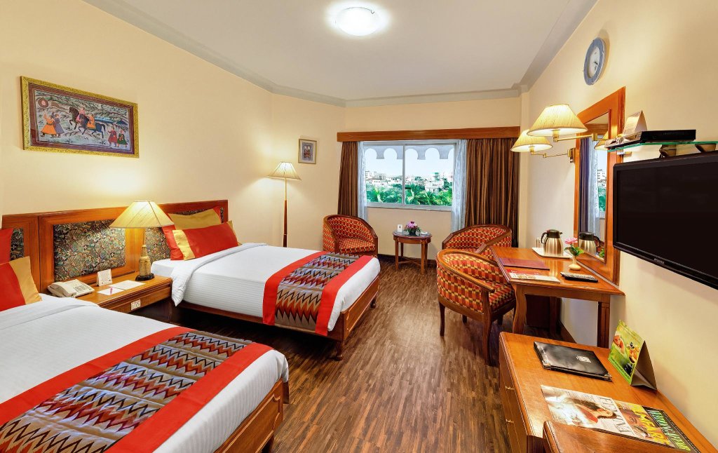 Deluxe Zimmer Ambassador Ajanta Hotel, Aurangabad