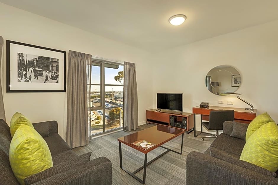 Апартаменты с 3 комнатами Quest Melbourne Airport