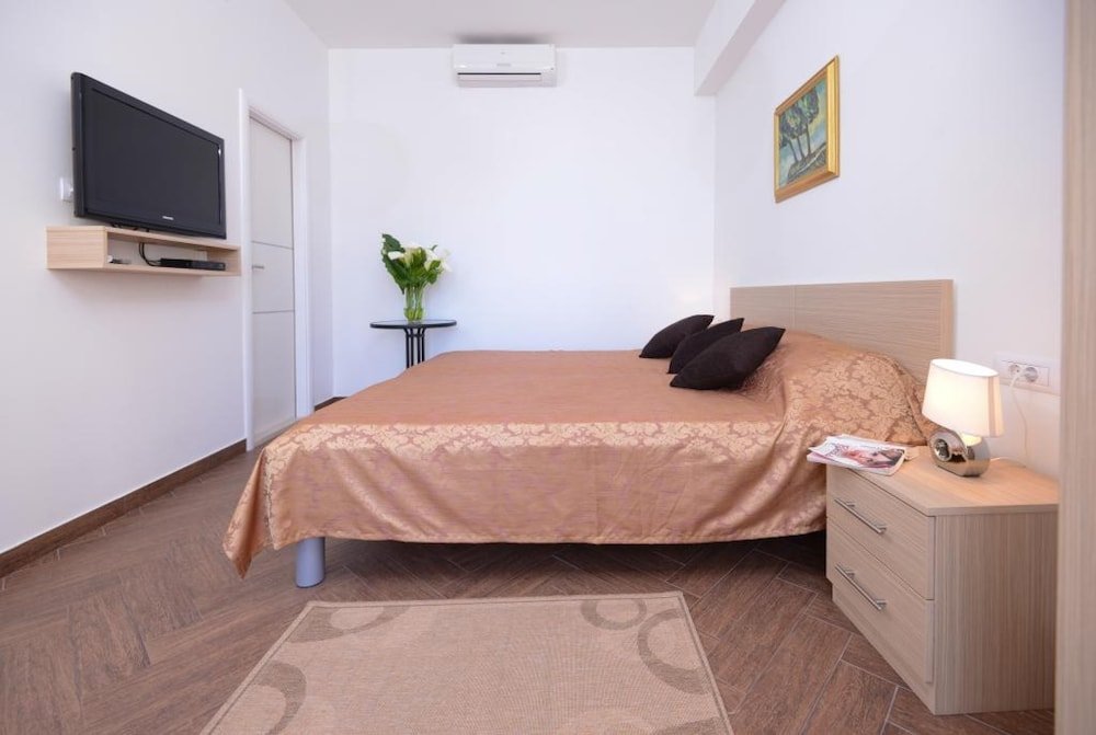 Komfort Studio Ploce Apartments- Adults only