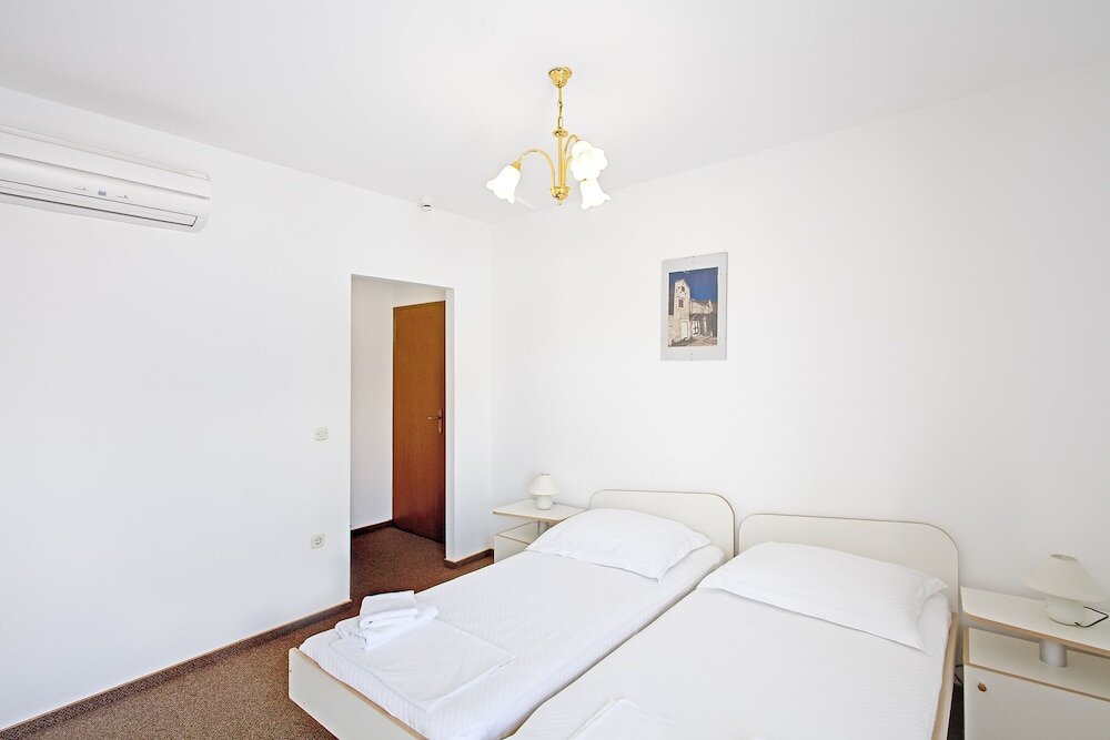Komfort Dreier Zimmer mit Balkon und mit Meerblick Villa Supetar