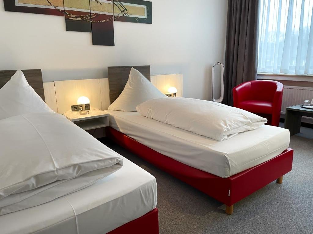 Standard Doppel Zimmer Brenner Hotel