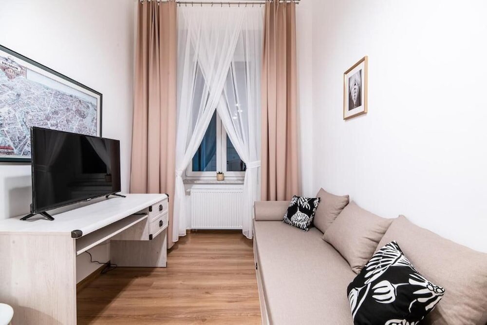 Апартаменты Comfort Dietla 32 Residence - ideal location in the heart of Krakow, between Main Square and Kazimierz District