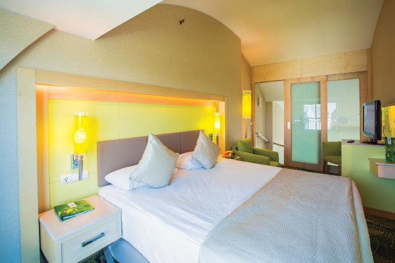 Standard chambre avec balcon Cornelia De Luxe Resort
