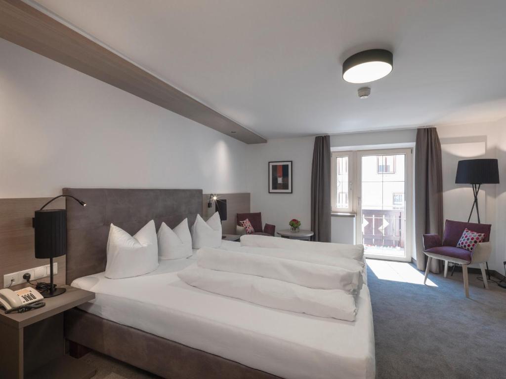Двухместный номер Comfort с балконом Quality Hosts Arlberg - Hotel Goldenes Kreuz B&B