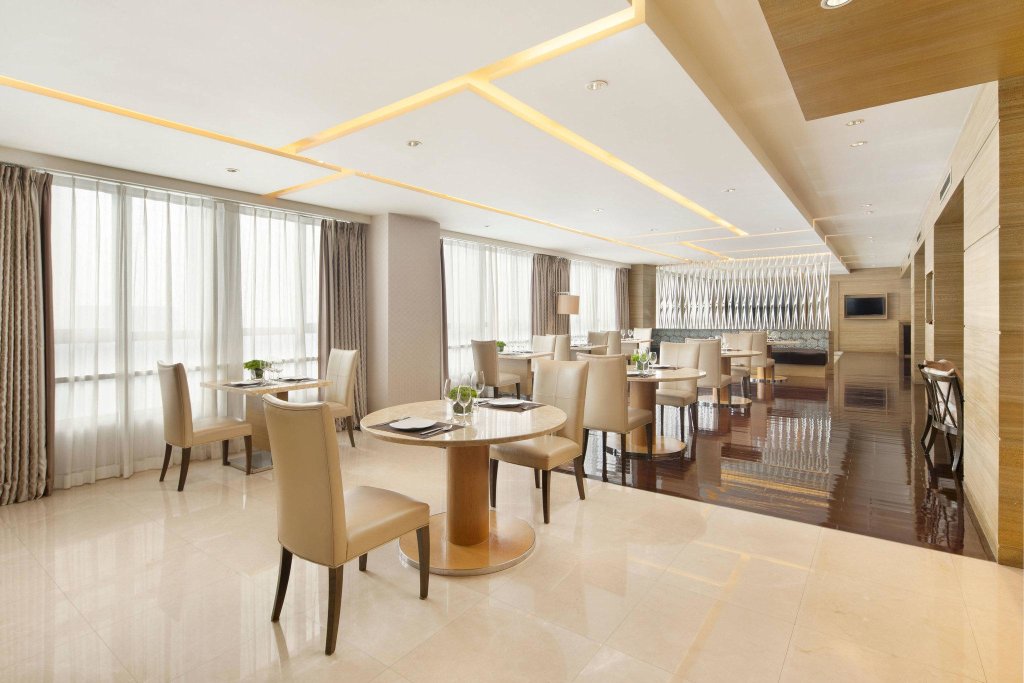 Suite doble Premier con vista a la ciudad Courtyard by Marriott Kunshan