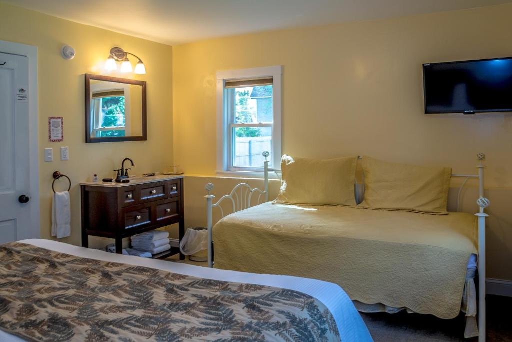 Семейный люкс Cranmore Inn and Suites, a North Conway boutique hotel