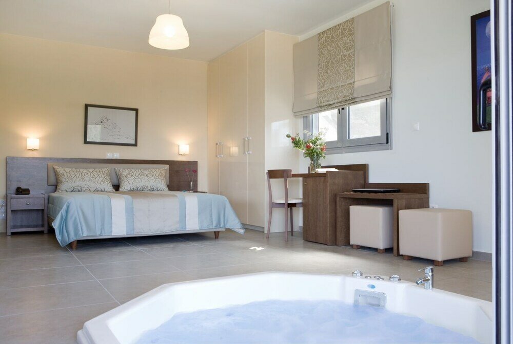 1 Bedroom Suite with sea view Thealos Village