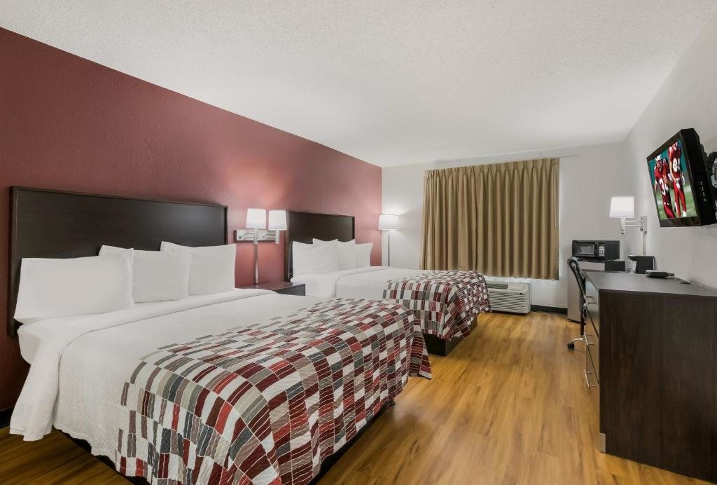 Номер Deluxe Red Roof Inn & Suites Knoxville East